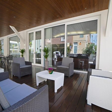 Hotel Ricci Rimini Exterior photo