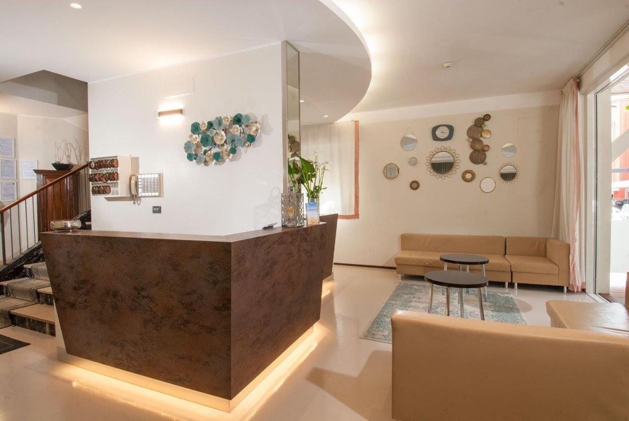 Hotel Ricci Rimini Exterior photo